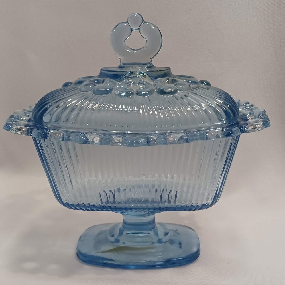 Indiana Glass Horizon Blue wedding box with lid